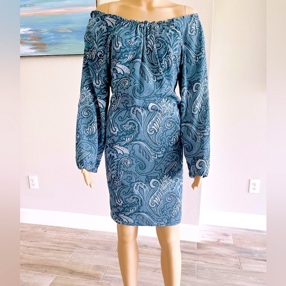 •Micheal Kors• off shoulder or on! - Picture 3 of 10